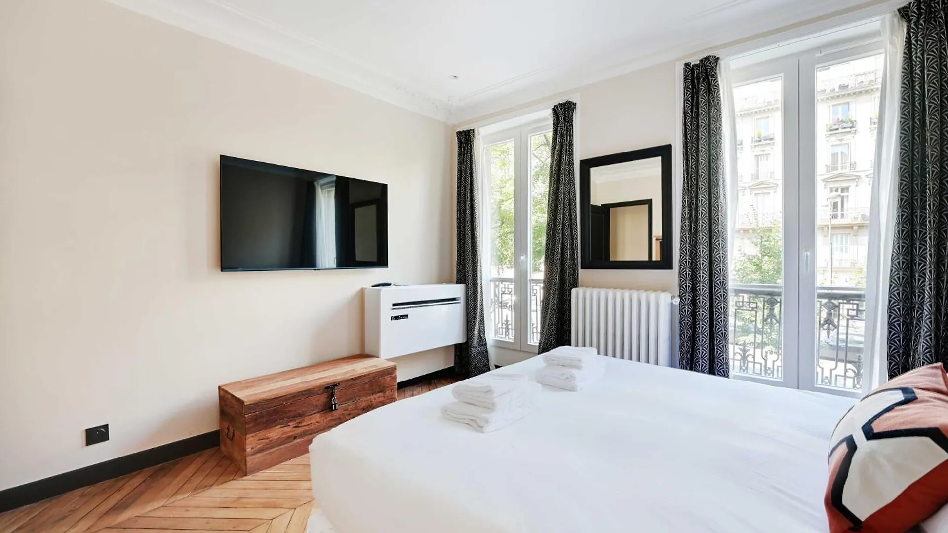 Charming Apt - 2Br-4P - Arc De Triomphe Paris Apartment